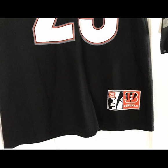 NFL Men’s M Bernard Cincinnati Bengals T-shirt - Picture 6 of 8